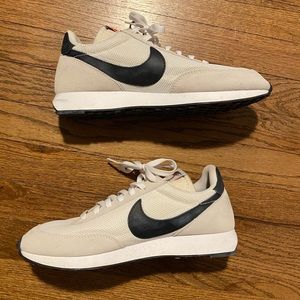 Nike Tailwind 79
